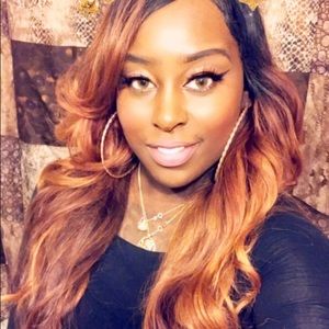 Meet your Posher, Constance